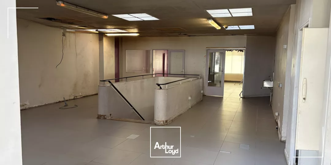 Local commercial 190 m2 centre ville ORLEANS quartier Cheval Rouge 