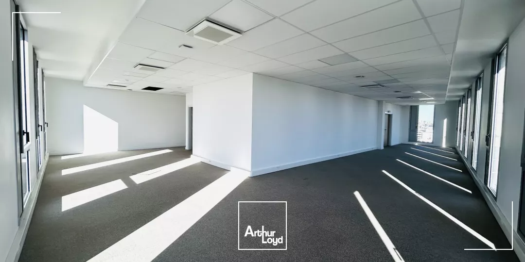 A louer - Immeuble de bureaux neufs de 3 037 m² divisibles - Bordeaux Euratlantique