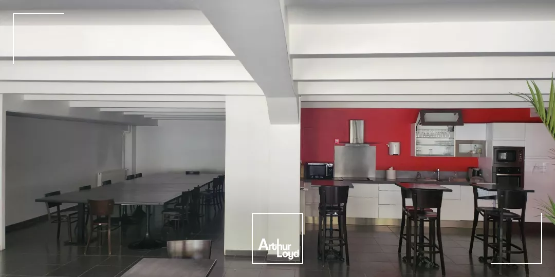 Bureaux avec stockage à louer