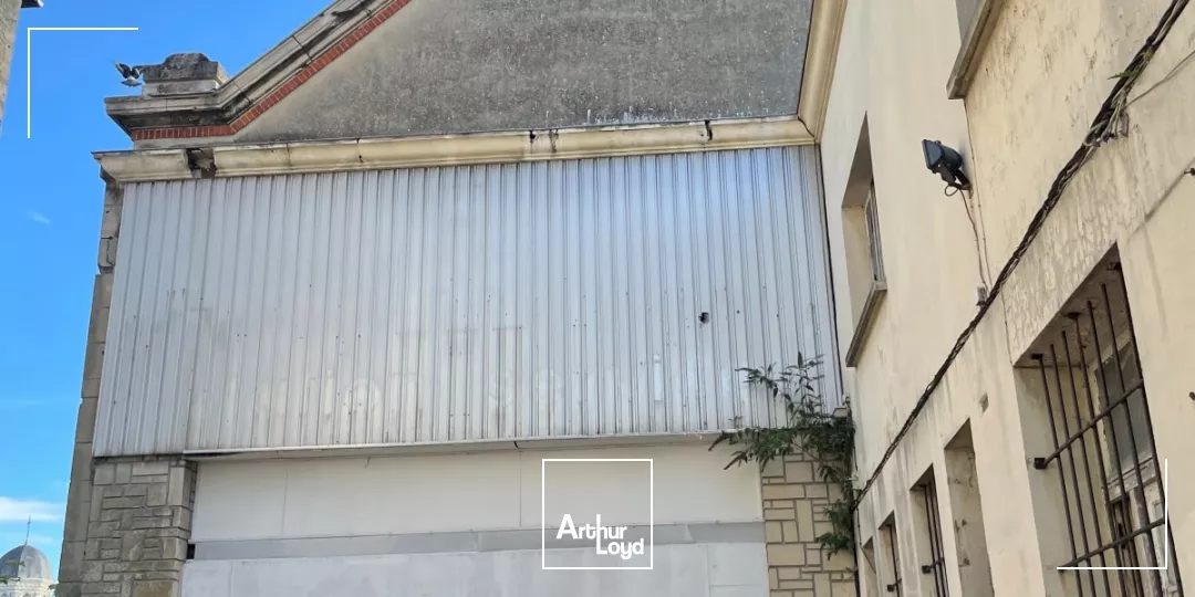 ENSEMBLE IMMOBILIER A RENOVER - 650 m2 - A VENDRE - SOISSONS