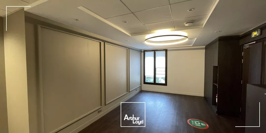 Bureaux à louer à LE VESINET 78110