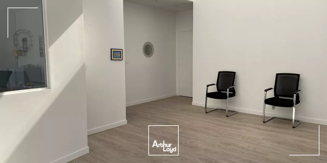 Bureaux avec linéaire 