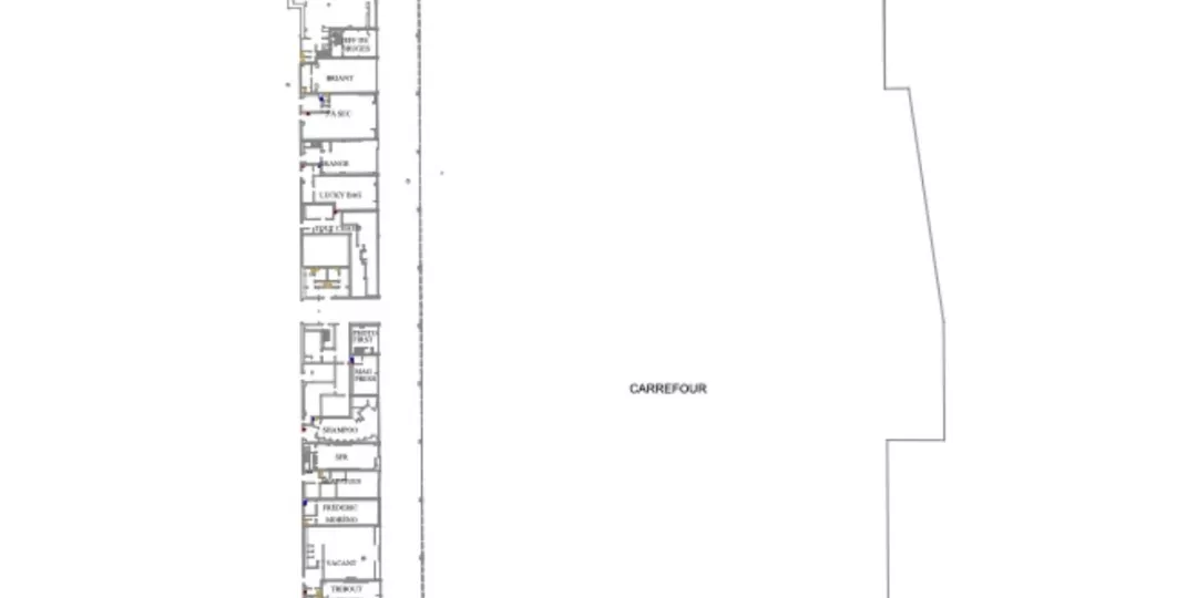 Cellule de 300m2 env disponible dans la galerie marchande de Carrefour Liévin