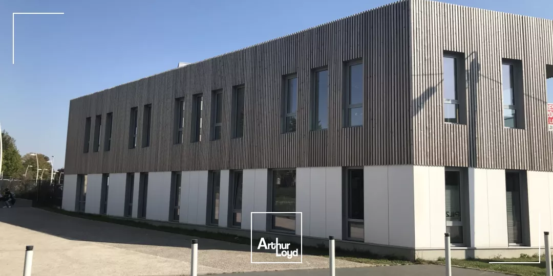 Bureaux louer Arras immeuble Zodiak immeuble neuf quartier renouvellement urbain proche gare RT 2012 Conception bioclimatique