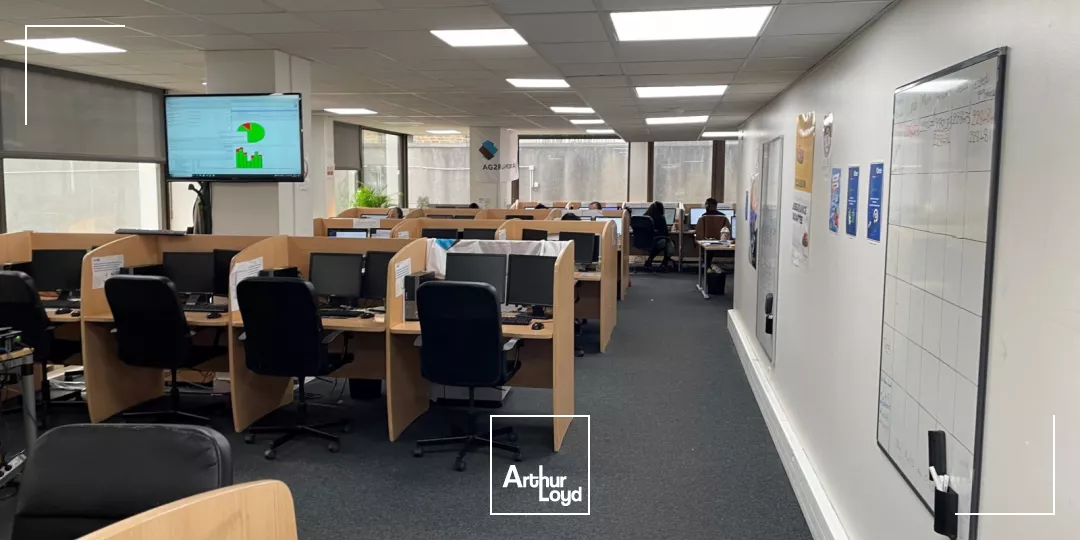 Bureaux modernes et ERPables à St Cloud - Jardins communs et services