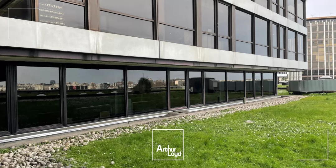 Bureaux modernes et ERPables à St Cloud - Jardins communs et services