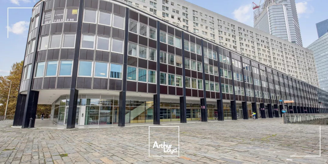 Opportunité rare de bureaux à vendre aux Portes de Paris, dans un immeuble de standing