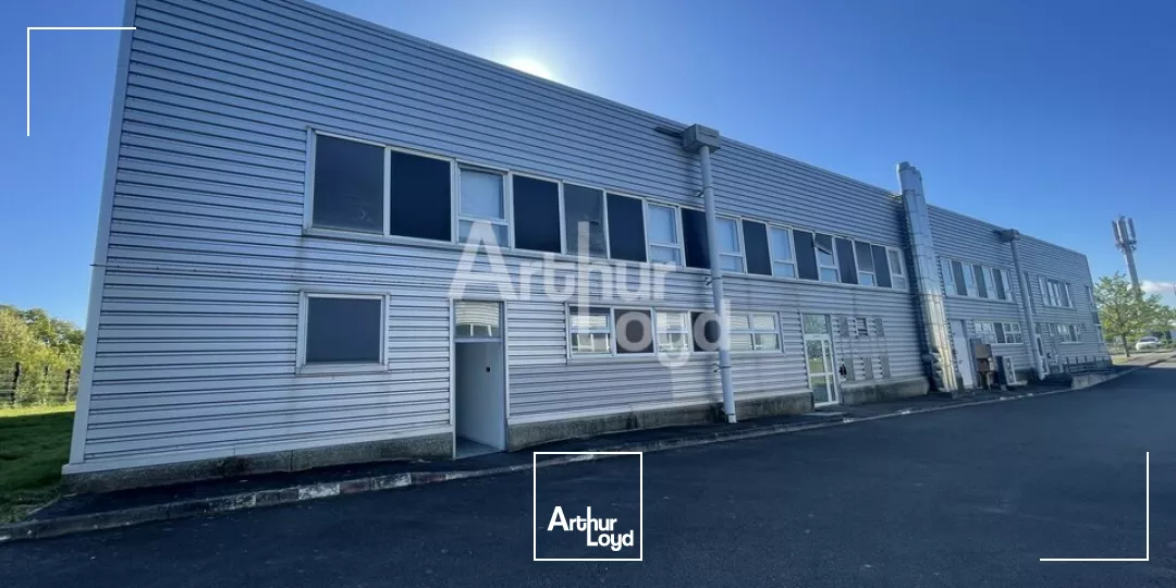 SAINT JACQUES DE LA LANDE - BUREAUX A LOUER - 254 m² DIVISIBLE 