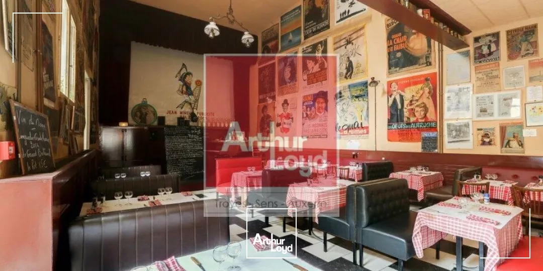 Auxerre, immeuble mixte commercial 400m2, idéal investisseur