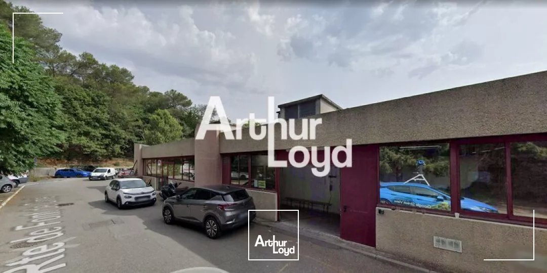 A vendre locaux d'activité 3 500 m²