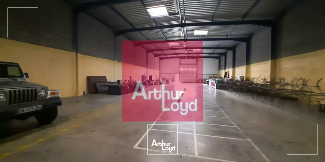 CLERMONT-FERRAND ZONE DES GRAVANCHES A VENDRE LOCAL ACTIVITE 900 M²