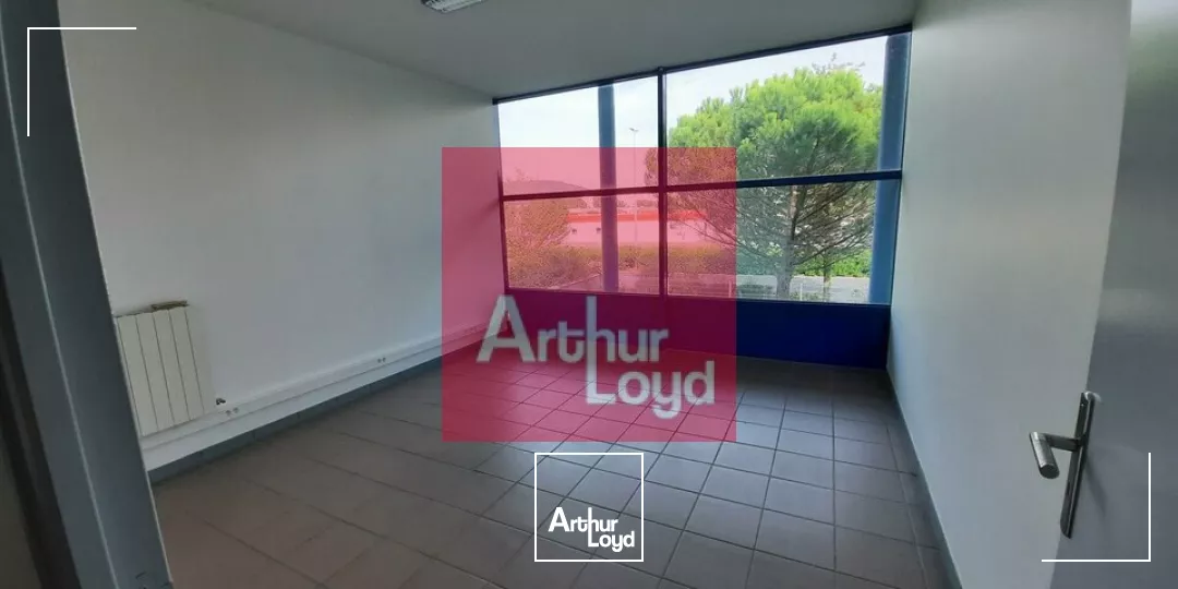 CLERMONT-FERRAND ZONE DES GRAVANCHES A VENDRE LOCAL ACTIVITE 900 M²