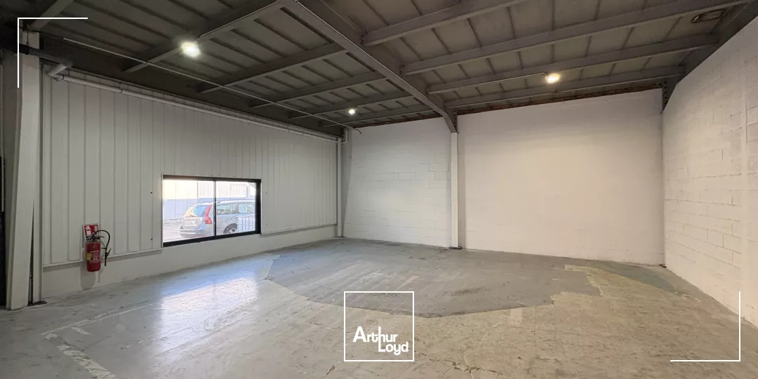 Locaux d'activités / Box à louer à Beaugency dans le Loiret (45)