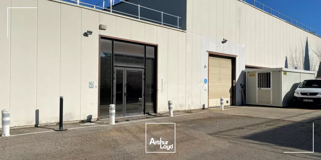 Entrepot a louer sur le Domaine Saint Hilaire a AIX EN PROVENCE