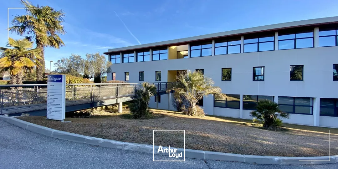 Bureaux de bon standing avec parking disponible