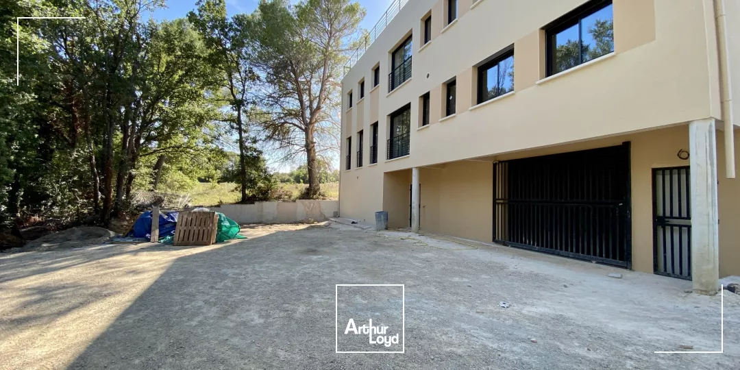 IMMEUBLE NEUF DE STANDING SITUÉ AIX-EST AVEC PARKING