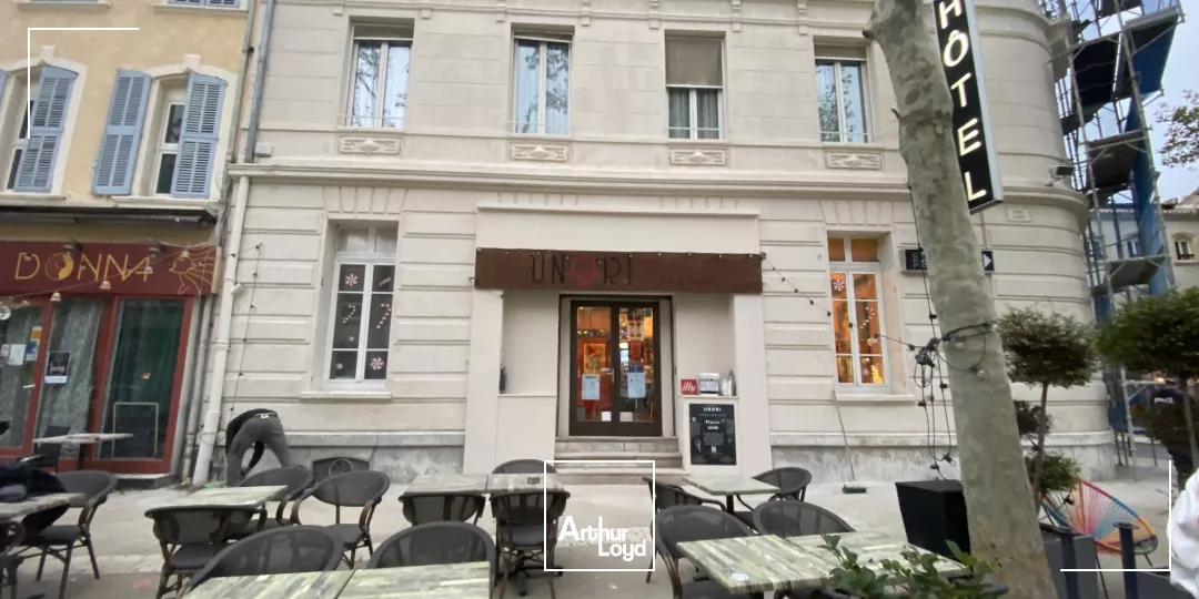 VENTE DE FOND DE COMMERCE SALON DE THE / GLACIER COURS PRINCIPAL DE SALON DE PROVENCE