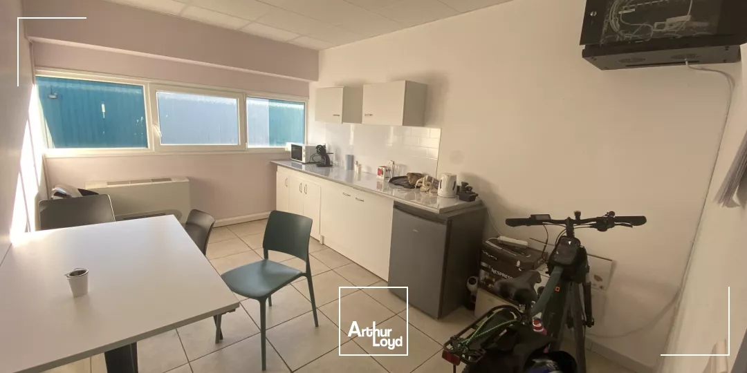 BUREAUX 300 M² DIVISIBLES À LOUER ZONE ECOPOLIS MARTIGUES