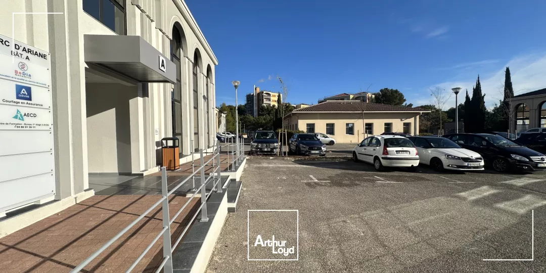 BUREAUX A LOUER AVEC PARKING AIX OUEST