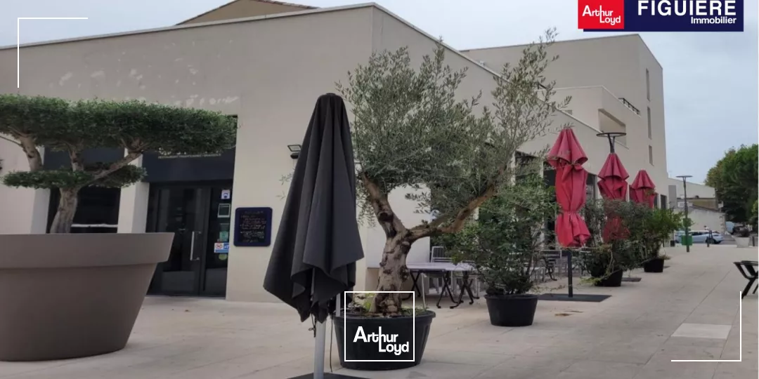 Local commercial de 173m² avec terrasse pour restauration 