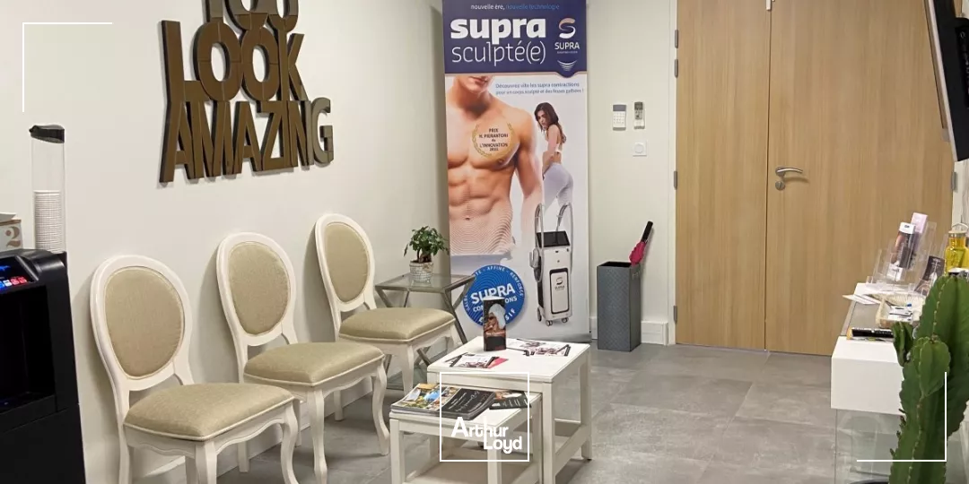 Location CABINET MEDICAL 98 m² dans le POLE MEDICAL de Saint Cannat. 