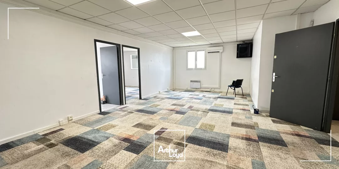 BUREAUX A LOUER EN ETAGE ZONE DES JALASSIERES