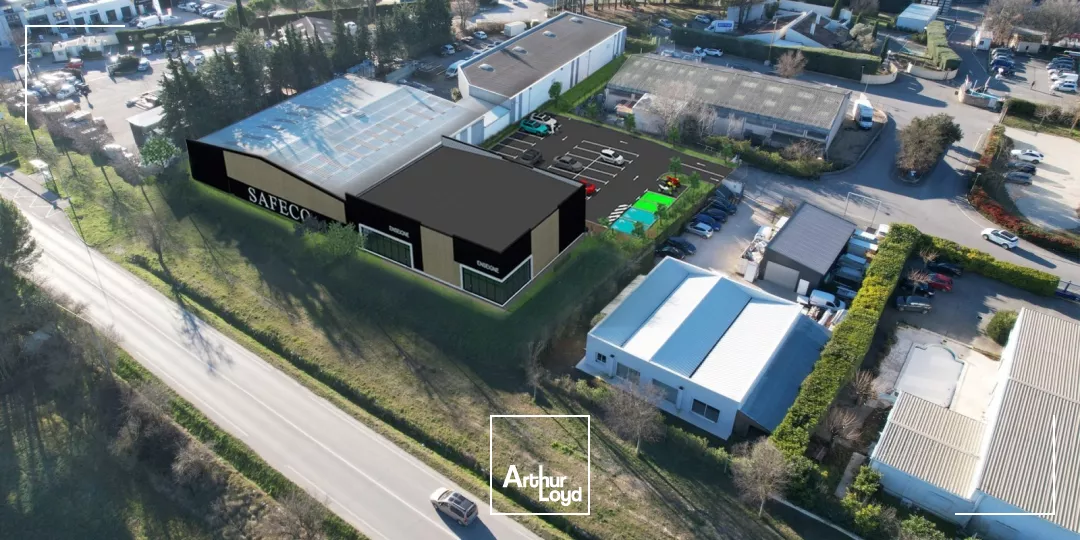 LOCAUX COMMERCIAUX 250 0u 500m² 