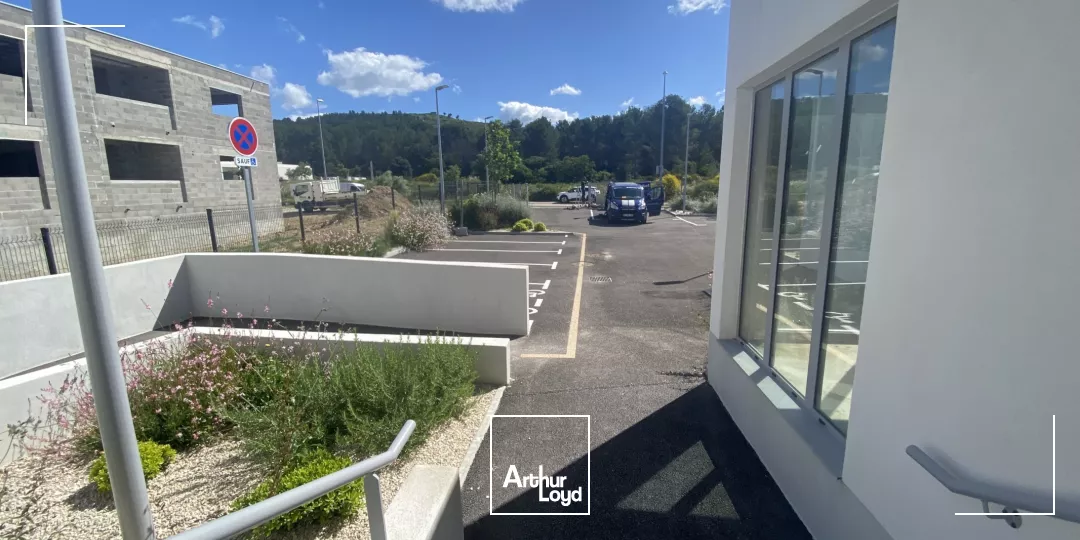 460m² de bureaux divisibles à louer ZAC des Etangs 