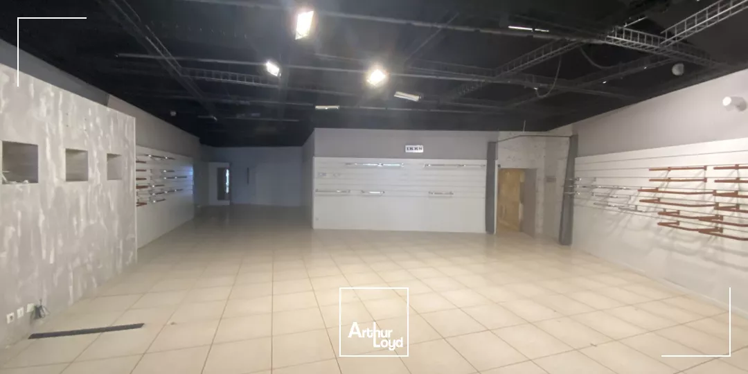 LOCAL COMMERCIAL 150M² A LOUER COURS PRINCIPAL SALON DE PROVENCE