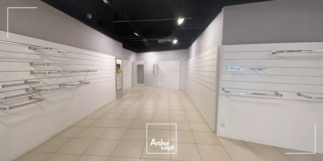 LOCAL COMMERCIAL 150M² A LOUER COURS PRINCIPAL SALON DE PROVENCE