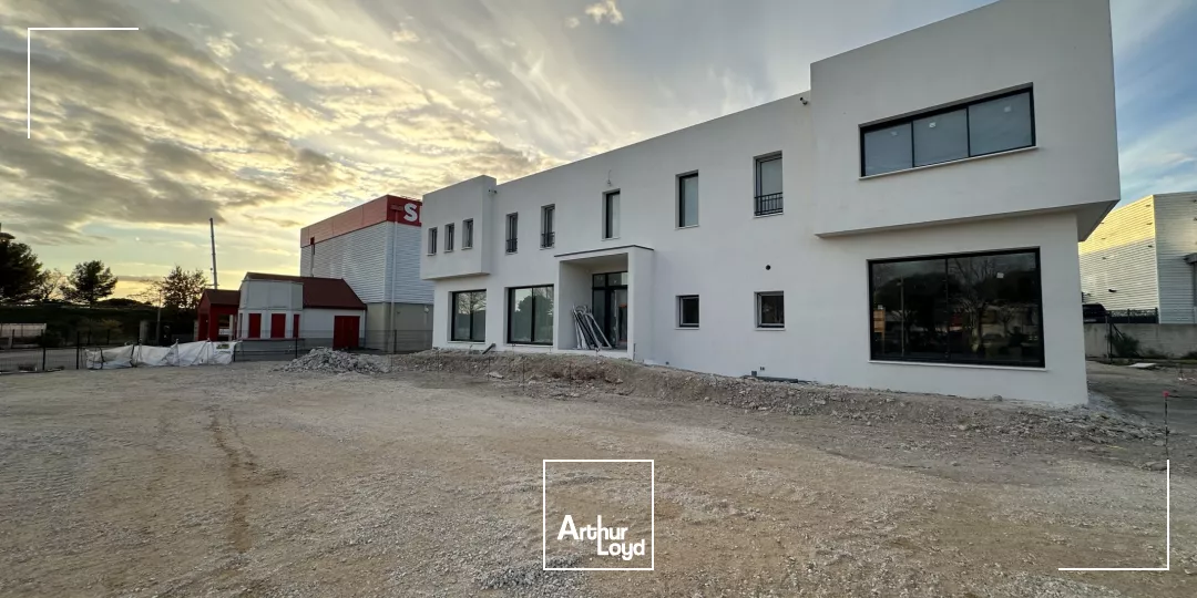 BUREAUX AU SEIN D'UN POLE SANTE A LOUER