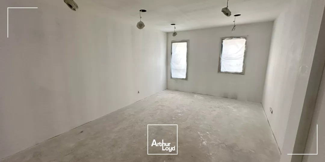 BUREAUX AU SEIN D'UN POLE SANTE A LOUER