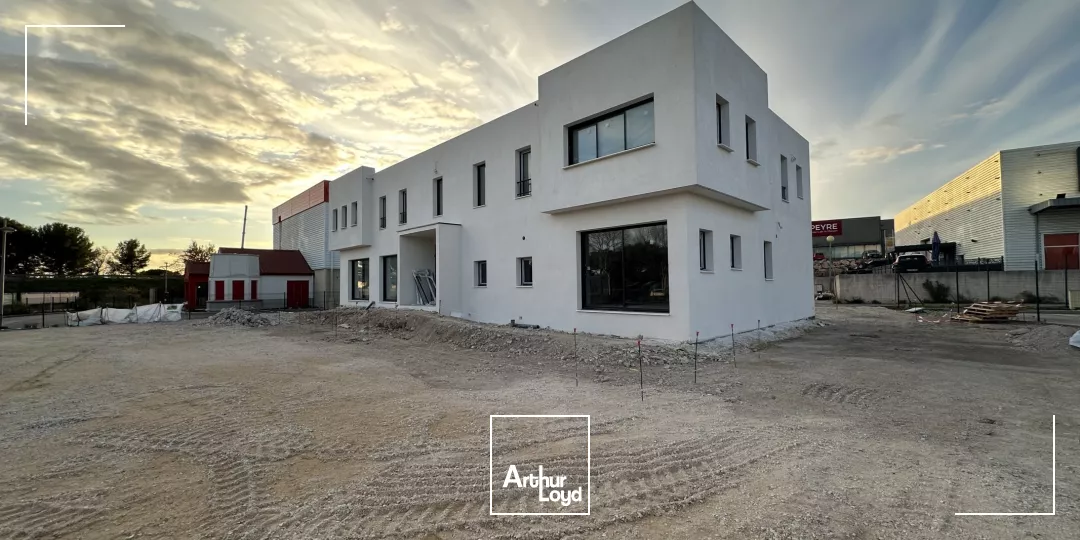 BUREAUX AU SEIN D'UN POLE SANTE A LOUER