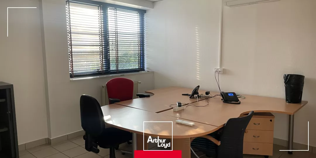 Bureaux avec stockage à louer à SAINT ROMAIN DE POPEY