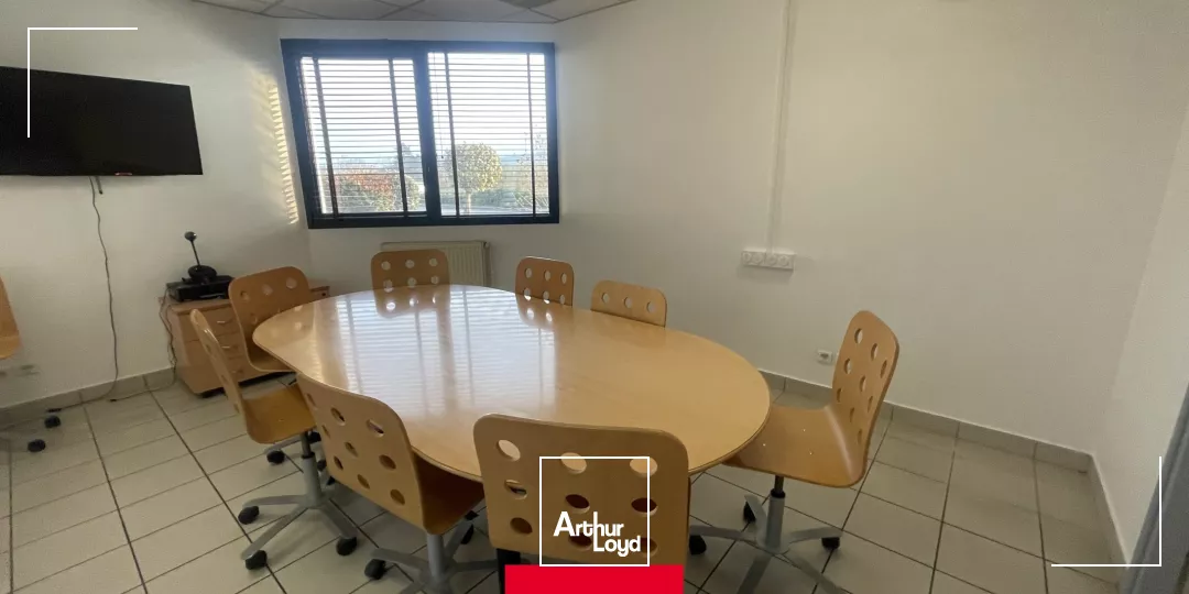 Bureaux avec stockage à louer à SAINT ROMAIN DE POPEY