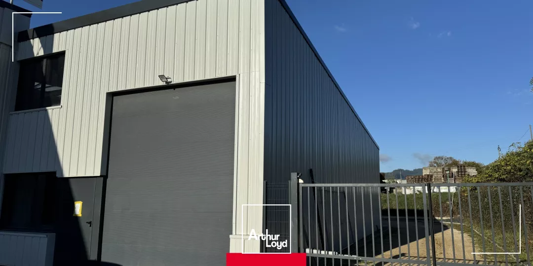 Locaux d'activité à louer SAINT FORGEUX proche TARARE