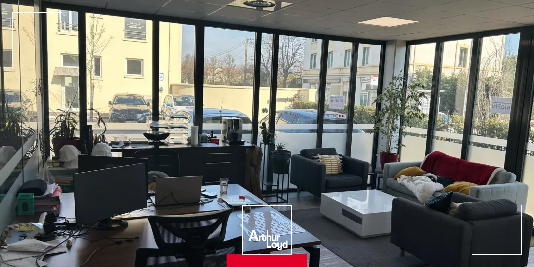 NEUVILLE SUR SAÔNE | BUREAUX A LOUER