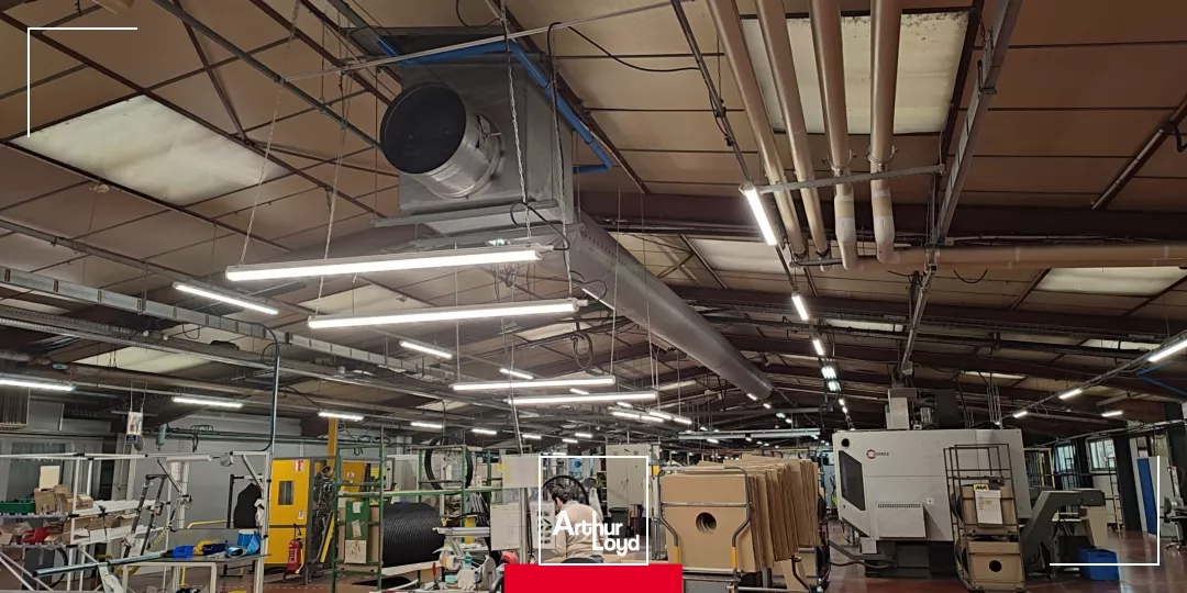 Achetez votre local d'activité de 6000 m2 proche BELLEVILLE-EN-BEAUJOLAIS