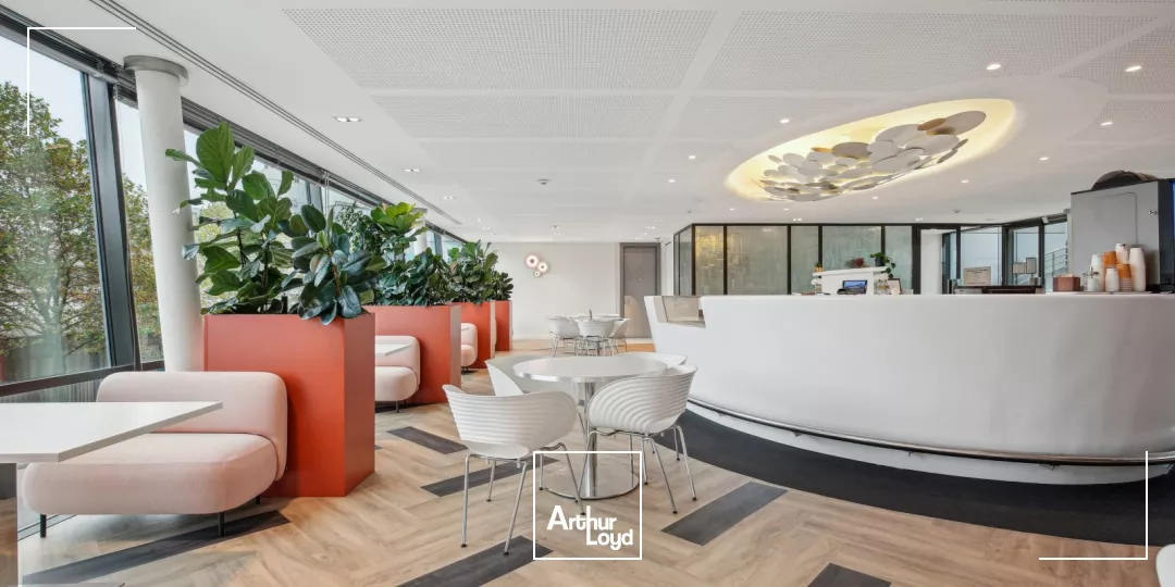 West Plaza à Colombes - Bureaux lumineux - Nombreux services sur site - Terrasses et cadre exceptionnel