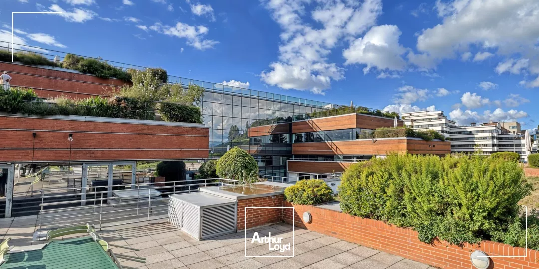 BOMA - SURESNES - VUE SUR SEINE - BUREAUX CONTEMPORAINS