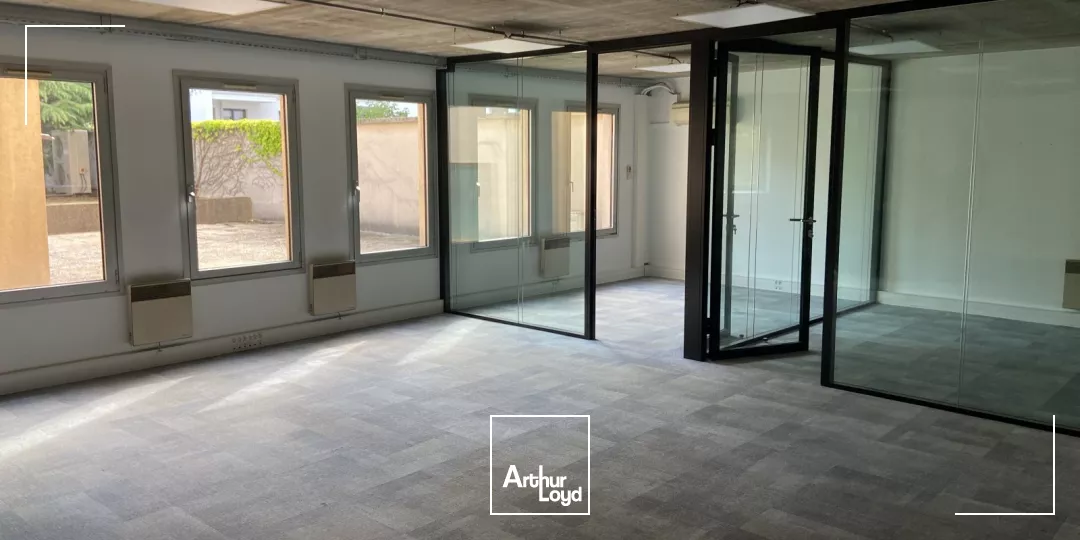 Espaces modulables avec jardin paysager à vendre, à Suresnes