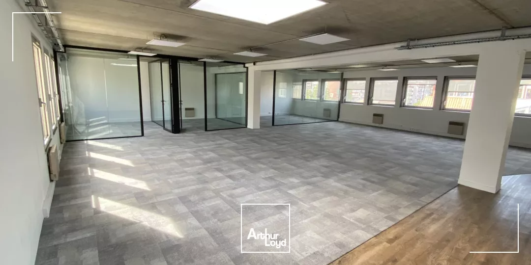 Espaces modulables avec jardin paysager à vendre, à Suresnes