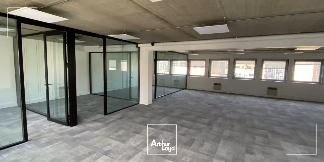 Espaces modulables avec jardin paysager à vendre, à Suresnes