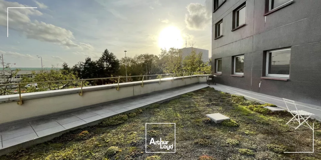 Bureaux avec terrasse à acquérir - Accès direct au Parvis de la Défense - Belle opportunité