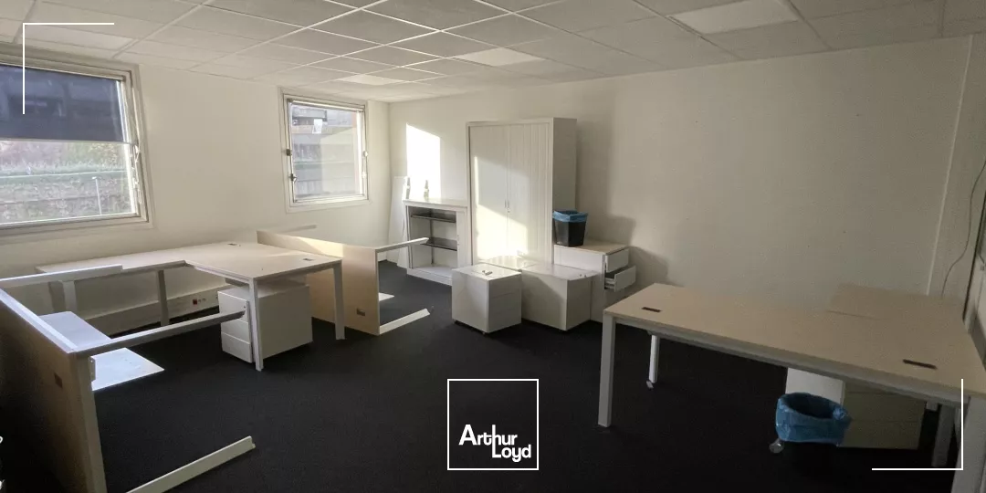 Bureaux avec terrasse à acquérir - Accès direct au Parvis de la Défense - Belle opportunité