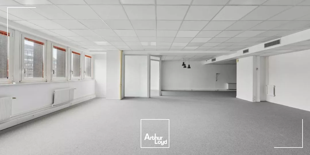 BUREAUX FONCTIONNELS - RARE SUR LE SECTEUR - NEUILLY SUR SEINE PROCHE METRO