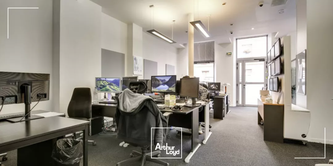 Bureaux de caractère atypiques type Show Room, à Levallois-Perret