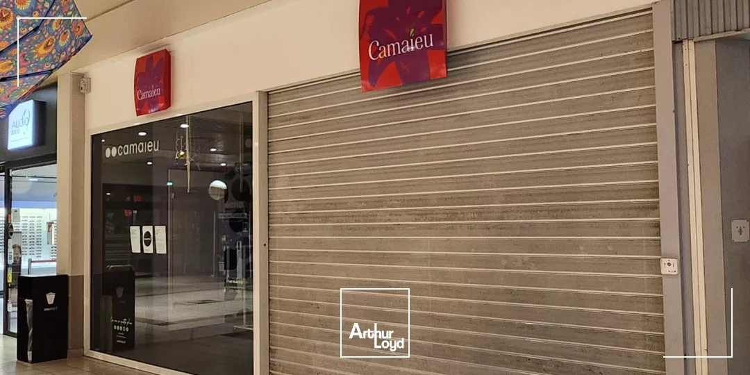 Cellule de 300m2 env disponible dans la galerie marchande de Carrefour Liévin