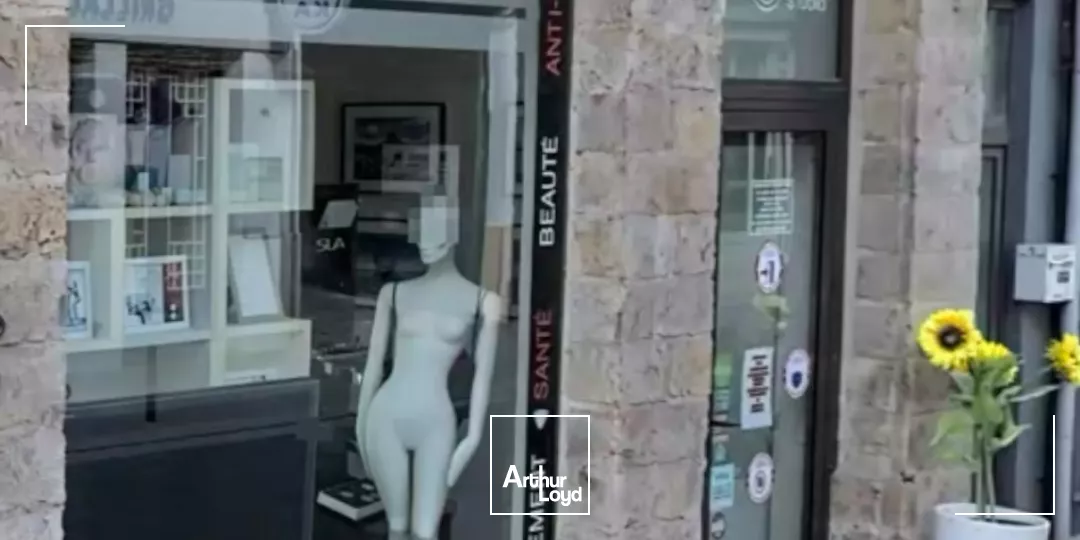Local commercial à louer dans le vieux valenciennes, surface de 85m2