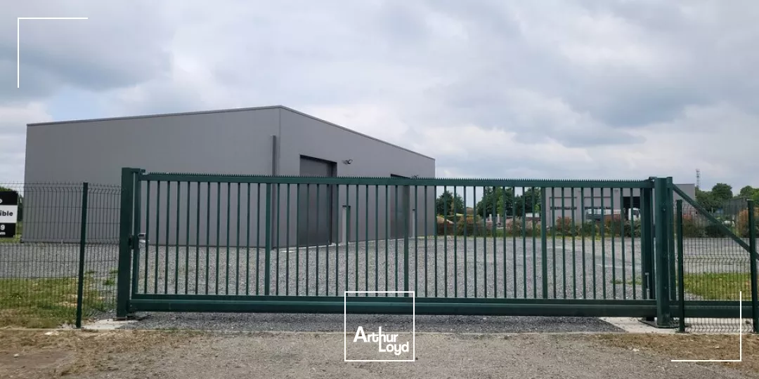 LOCATION AXE LE MANS ANGERS BATIMENT 400m²